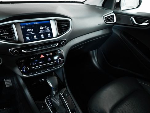 Used 2017 Hyundai Ioniq Limited image 28