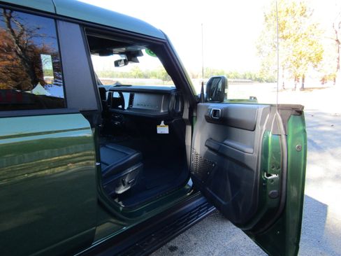 New 2025 Ford Bronco Outer Banks image 17