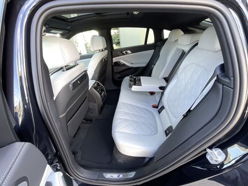 Certified 2024 BMW X6 xDrive40i w/ Premium Package image 27