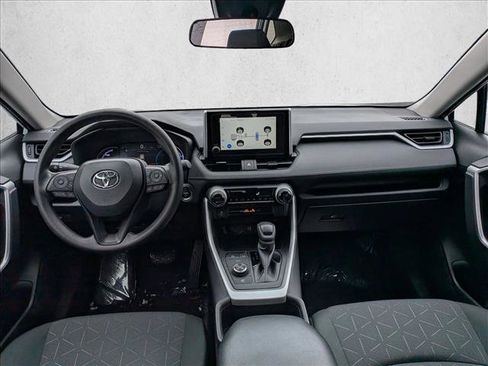 Used 2023 Toyota RAV4 XLE image 18
