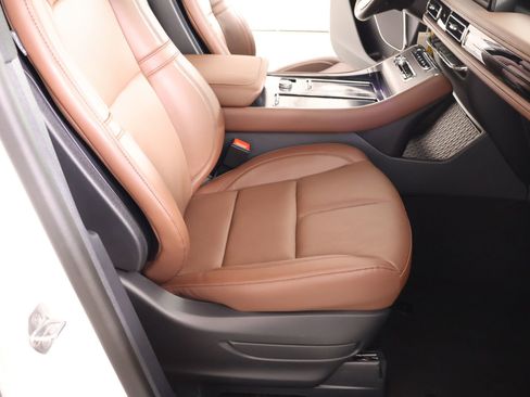 New 2026 Lincoln Aviator Reserve AWD/4WD image 14