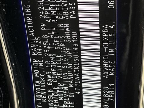 Used 2025 Toyota Camry XSE image 29