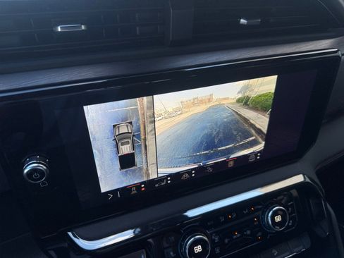 Used 2024 GMC Sierra 1500 AT4 w/ Technology Package image 28