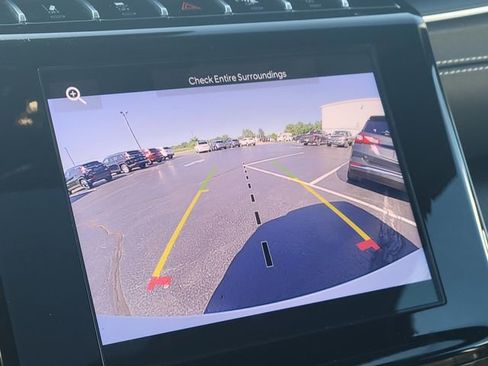 Used 2024 Jeep Grand Cherokee Altitude image 7