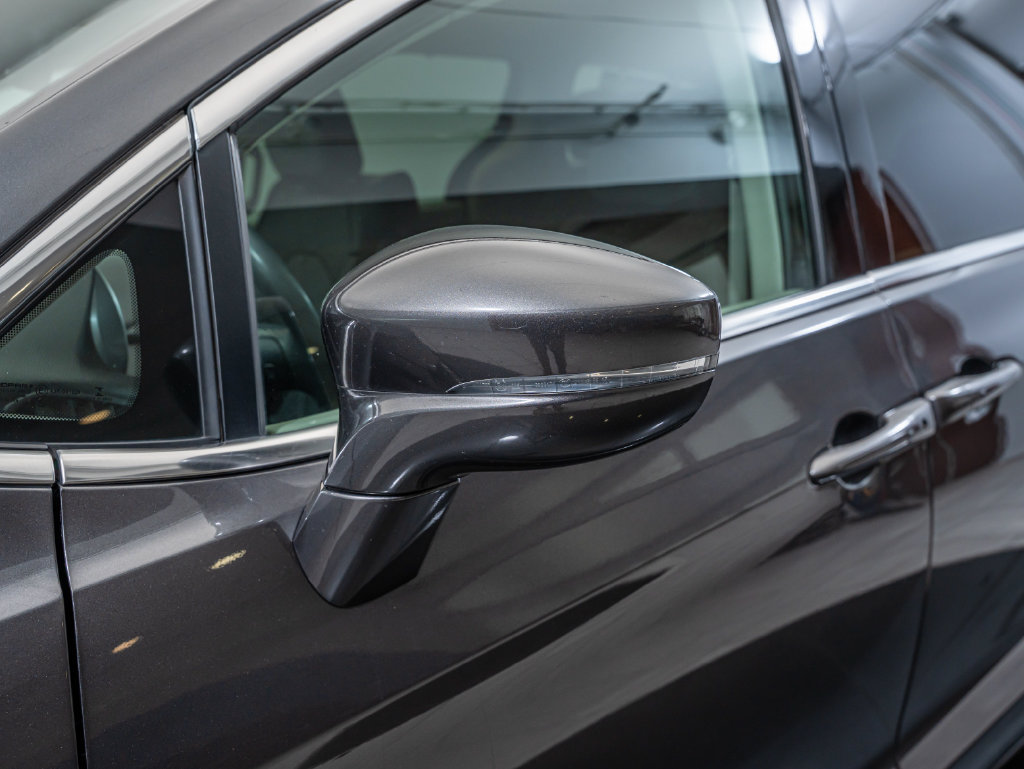 Used 2022 Chrysler Pacifica Touring-L FWD image 16