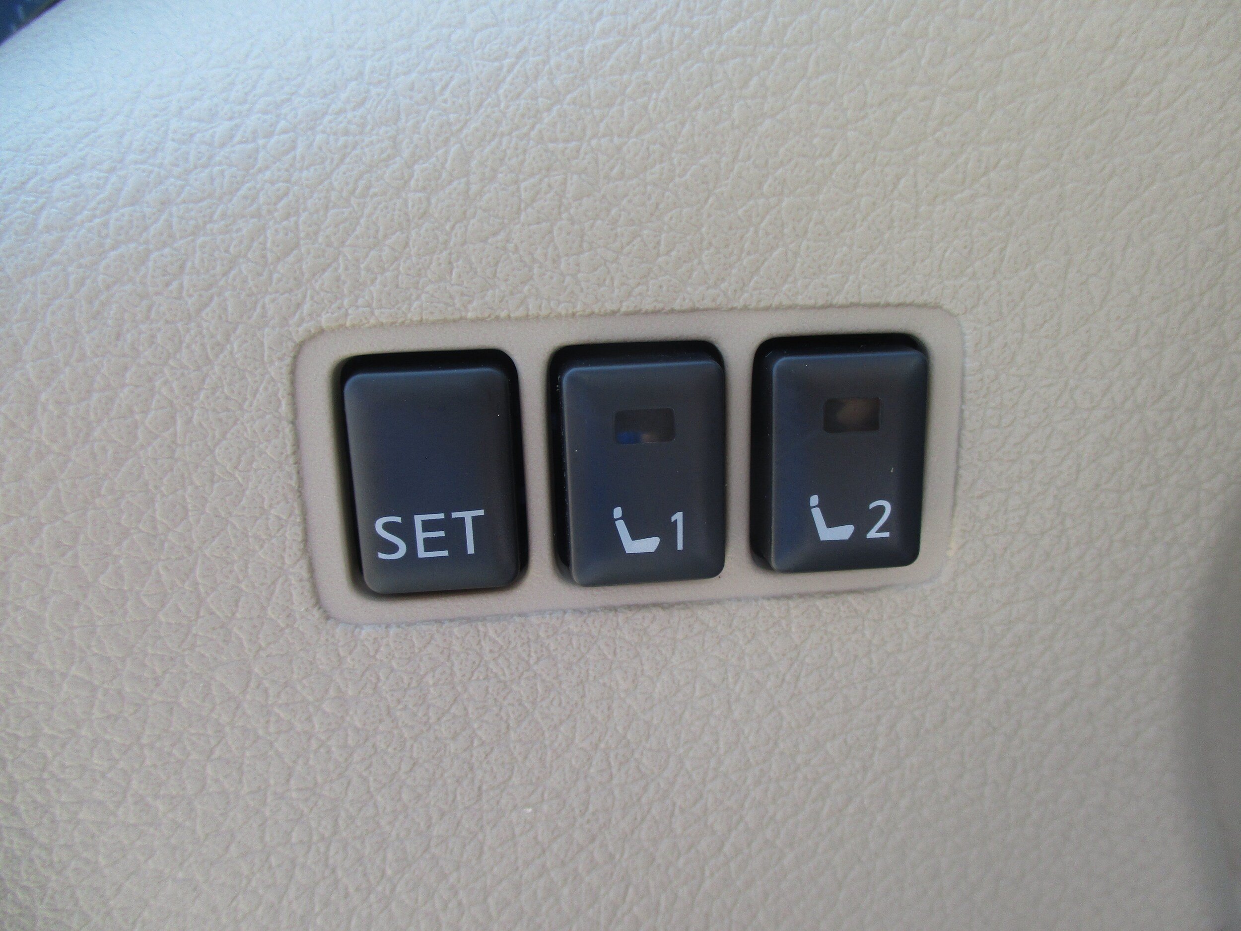 Used 2020 Nissan Rogue SL w/ Premium Package AWD/4WD image 34