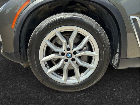 Used 2022 BMW X5 xDrive40i w/ Premium Package AWD/4WD image 12