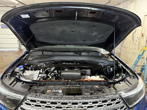 Used 2022 Ford Explorer Limited w/ Hybrid Equipment Group 310A image 35