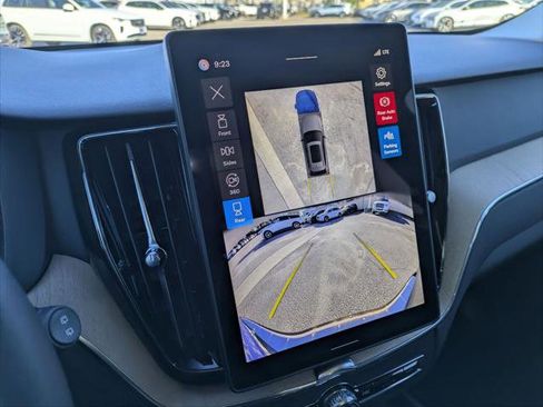 New 2026 Volvo XC60 B5 Plus w/ Climate Package PRO image 10