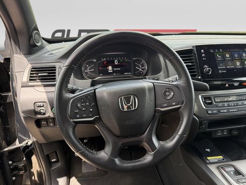 Used 2025 Honda Passport EX-L image 12