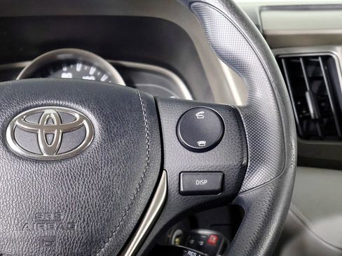 Used 2013 Toyota RAV4 LE image 26