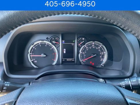 Used 2022 Toyota 4Runner TRD Off-Road image 26