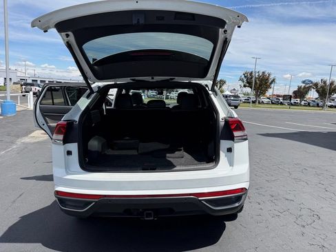 Used 2021 Volkswagen Atlas Cross Sport SE AWD/4WD image 9