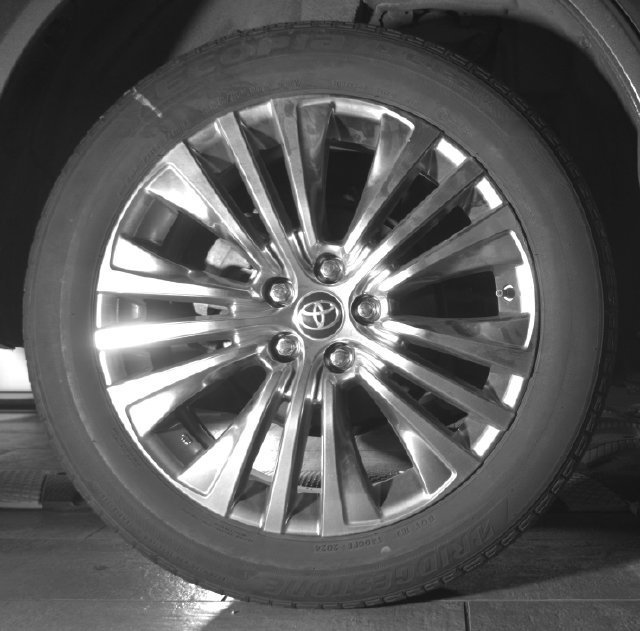 Used 2024 Toyota Venza XLE AWD/4WD image 14