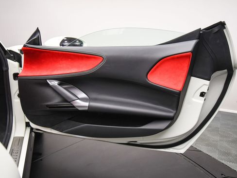 Used 2022 Ferrari SF90 Spider image 50