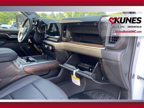 New 2025 GMC Sierra 3500 SLT w/ SLT Premium Package image 50
