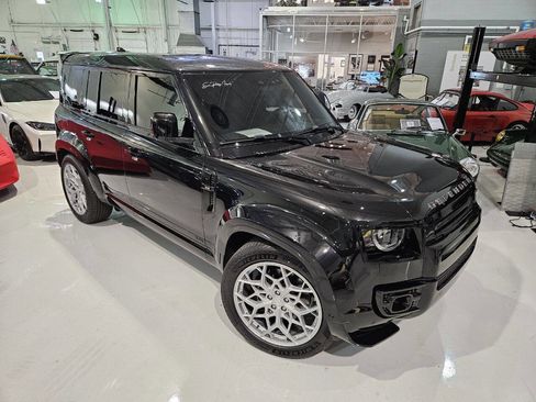 Used 2024 Land Rover Defender 110 V8 image 9