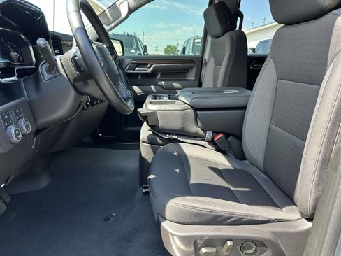 Used 2024 Chevrolet Silverado 1500 LT AWD/4WD image 22