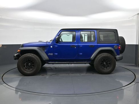 Used 2018 Jeep Wrangler Unlimited Sport AWD/4WD image 4