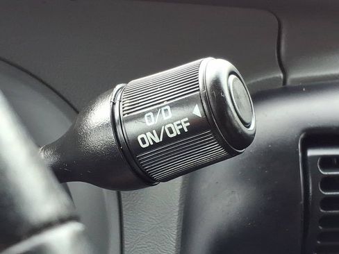 Used 2011 Ford Ranger XLT w/ Bright Trim Group AWD/4WD image 16