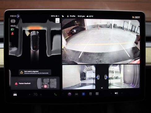 Used 2023 Tesla Model Y Long Range image 31