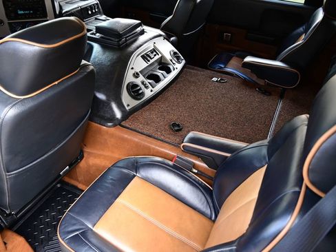 Used 2004 HUMMER H1 4-Door Wagon AWD/4WD image 13