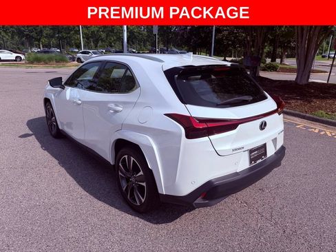 Certified 2025 Lexus UX 300h FWD w/ Accessory Package (Z1) image 5