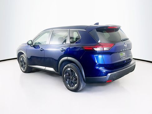 Used 2024 Nissan Rogue SV AWD/4WD image 5