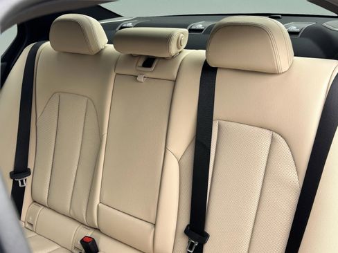 Used 2026 BMW 330i Sedan w/ Premium Package image 28