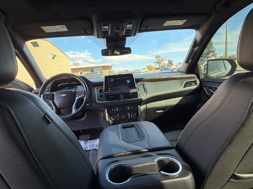 Used 2023 Chevrolet Tahoe Premier AWD/4WD image 10