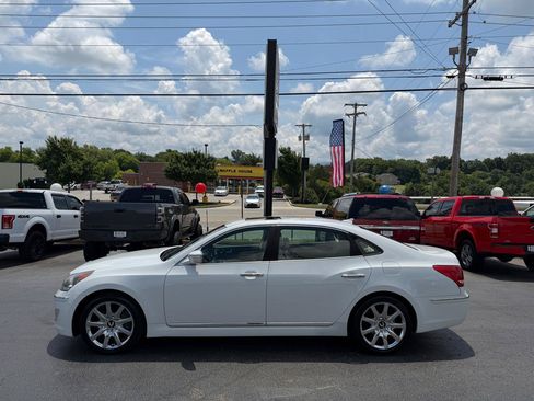 Used 2012 Hyundai Equus Signature RWD image 1