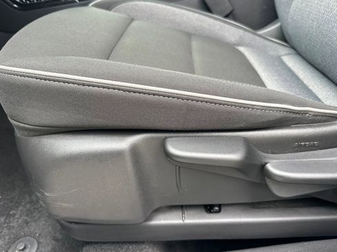 Used 2025 Chevrolet TrailBlazer LT image 14