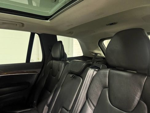 Used 2016 Volvo XC90 T6 Momentum w/ Momentum Plus Package AWD/4WD image 49