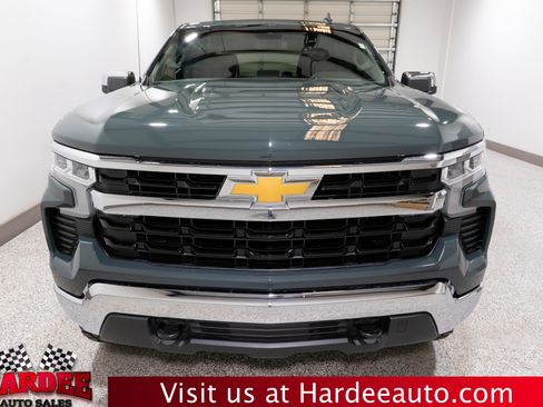 Used 2025 Chevrolet Silverado 1500 LT image 7