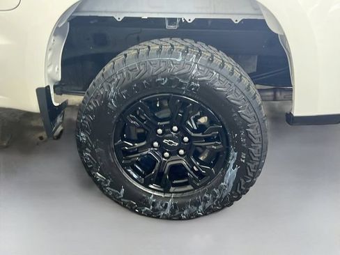 Used 2026 Chevrolet Silverado 1500 Custom Trail Boss AWD/4WD image 25