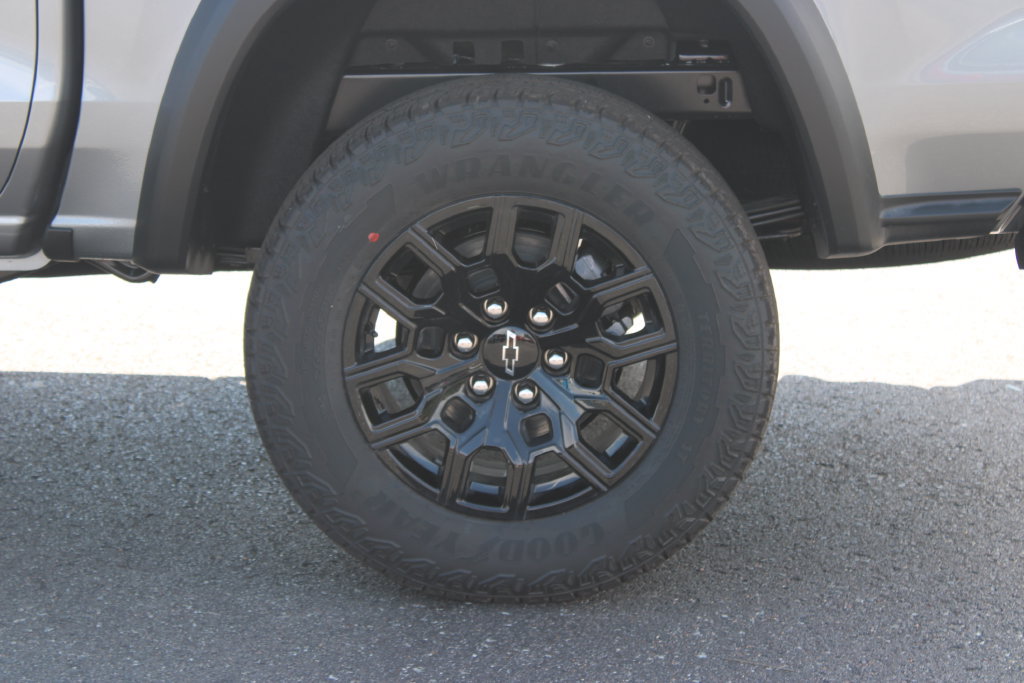 New 2026 Chevrolet Colorado Trail Boss AWD/4WD image 14