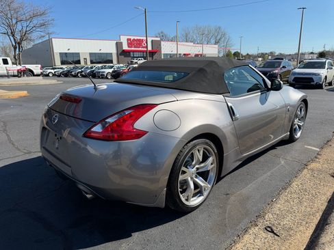 Used 2010 Nissan 370Z Touring w/ Sport Pkg RWD image 7
