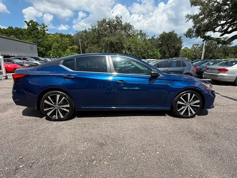 Used 2020 Nissan Altima 2.5 SR w/ Premium Package FWD image 7