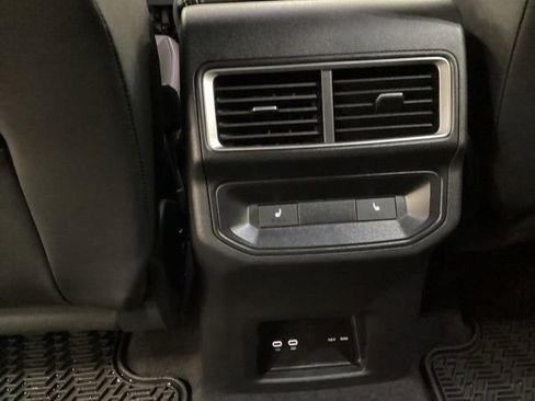Certified 2026 Volkswagen Atlas Cross Sport SEL w/ MDO Package AWD/4WD image 14