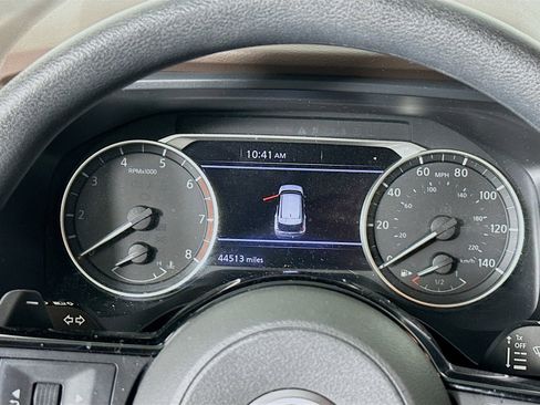Used 2022 Nissan Rogue SV AWD/4WD image 12