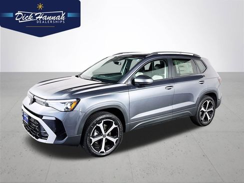 New 2025 Volkswagen Taos SEL image 1