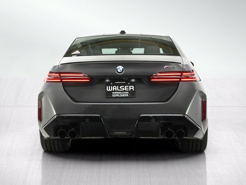 Used 2026 BMW M5 AWD/4WD image 4