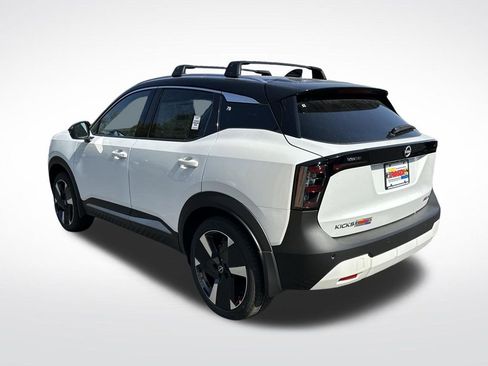 New 2026 Nissan Kicks SR w/ SR Premium Package AWD/4WD image 3