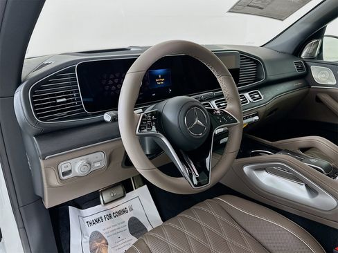 New 2026 Mercedes-Benz Maybach GLS 600 Maybach GLS 600 image 10