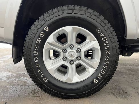 Used 2016 Toyota 4Runner SR5 image 30