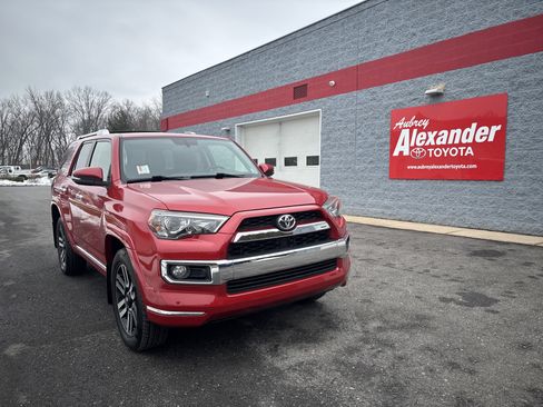 Used 2016 Toyota 4Runner Limited image 1