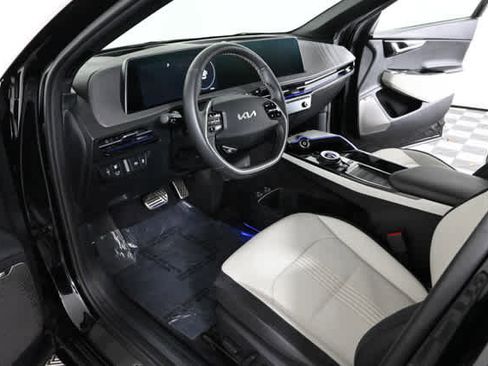 Used 2024 Kia EV6 GT-Line w/ GT-Line White Seat Package AWD/4WD image 18