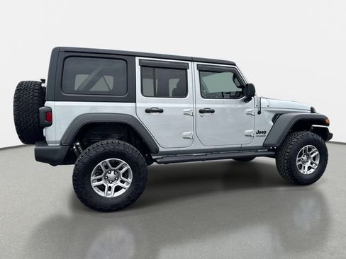 Used 2022 Jeep Wrangler Unlimited Sport image 5