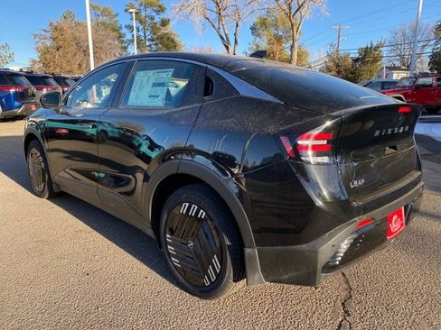 New 2026 Nissan Leaf w/ Illuminated Package image 3