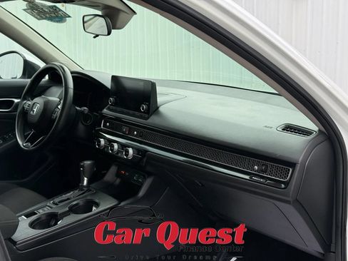 Used 2024 Honda Civic EX image 18